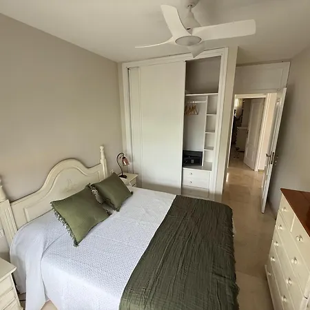 Apartament Mar 401 *